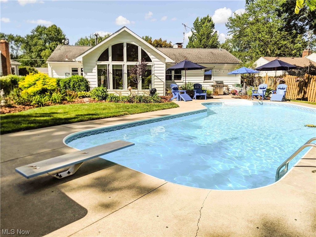 Village Blvd - Residential