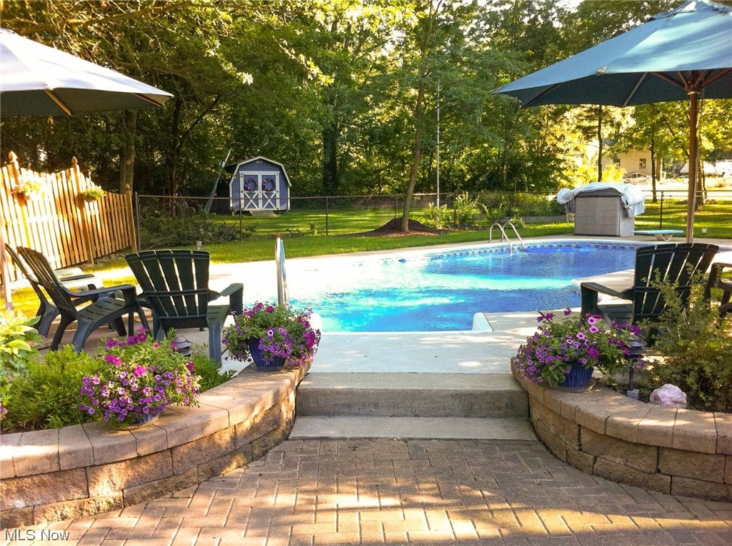 Village Blvd - Residential