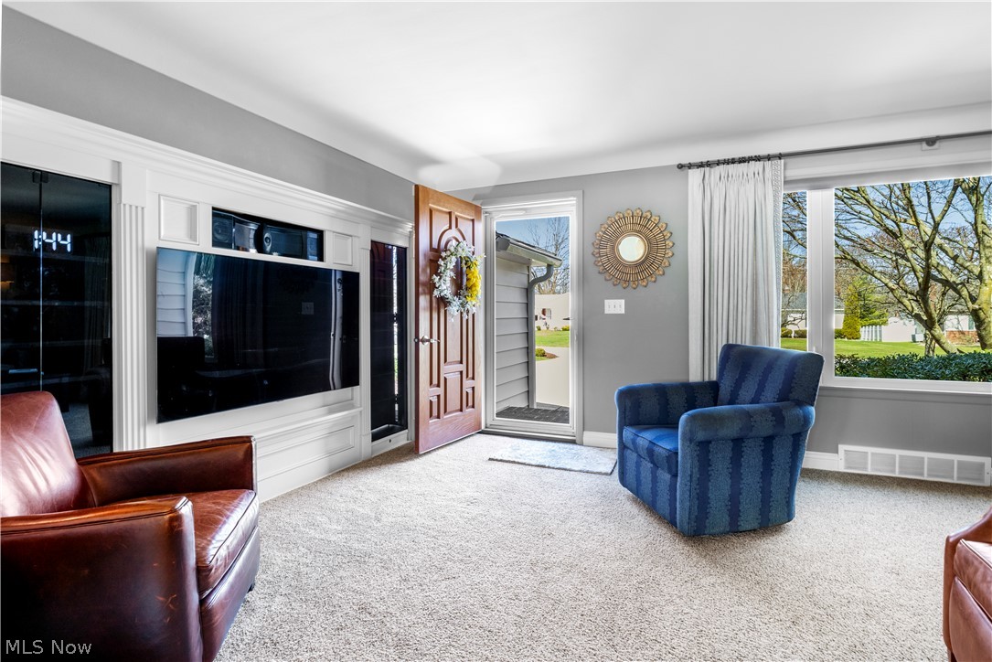 Village Blvd - Residential