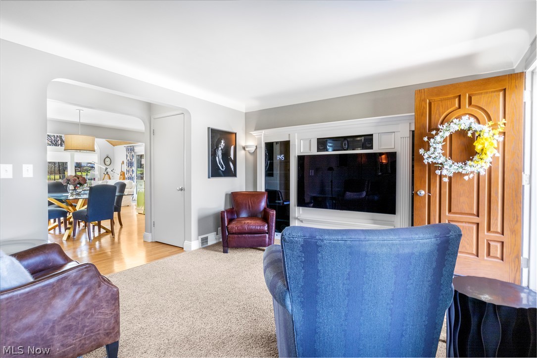 Village Blvd - Residential