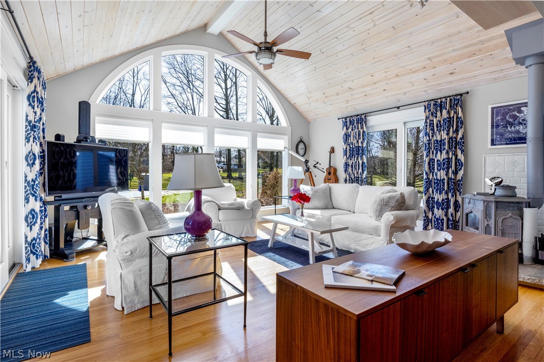 Village Blvd - Residential