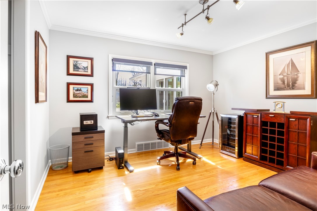 Village Blvd - Residential