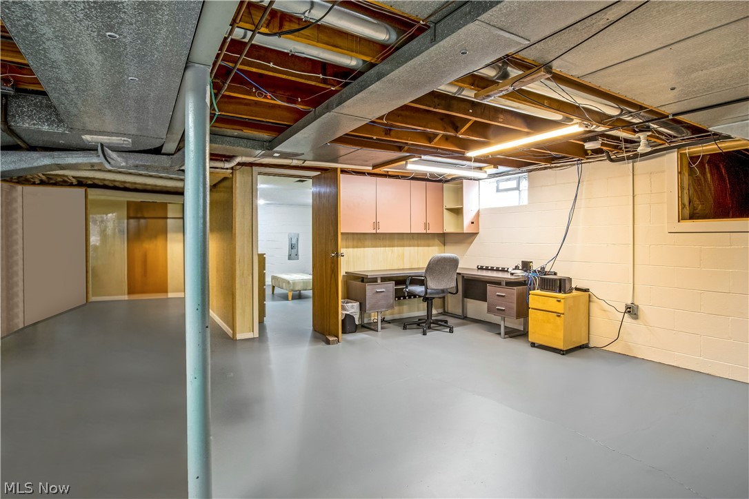 Village Blvd - Residential