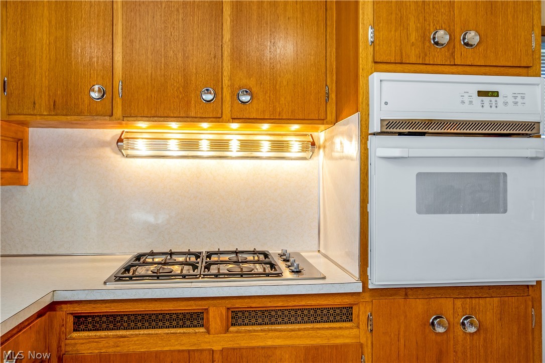 Village Blvd - Residential