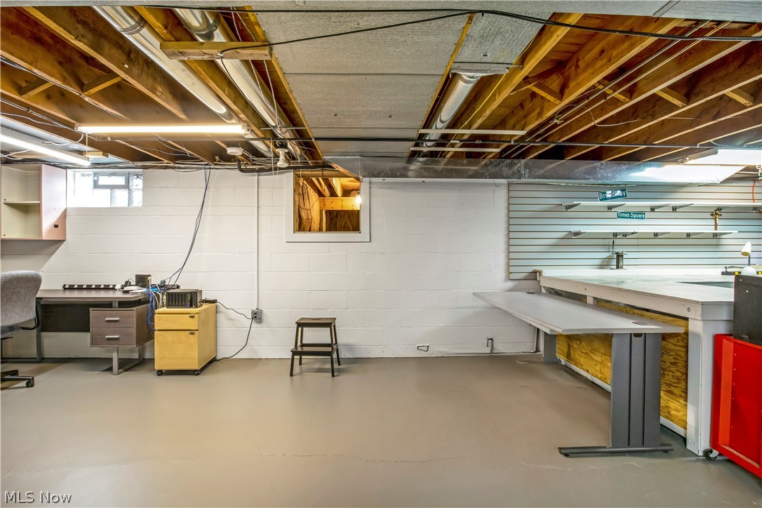 Village Blvd - Residential