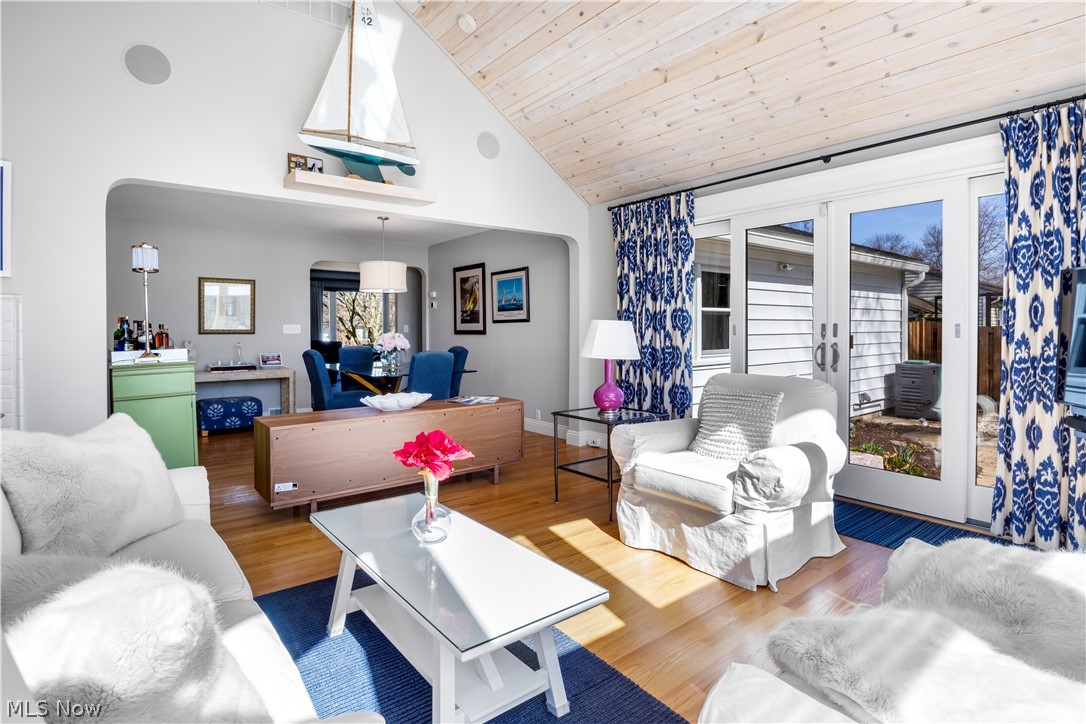 Village Blvd - Residential