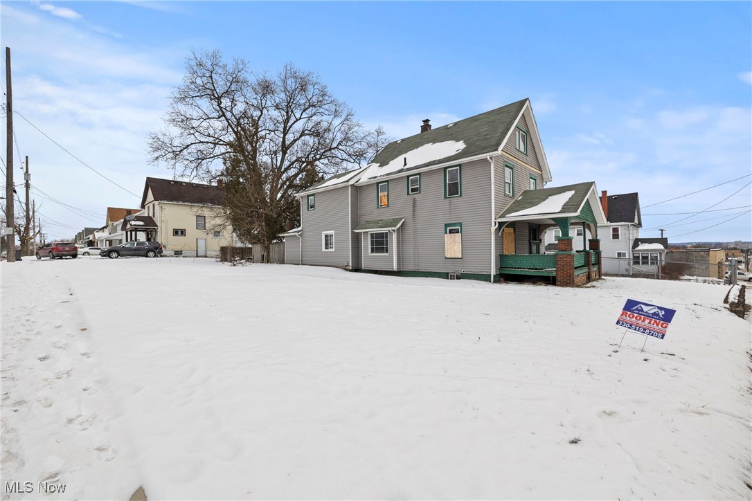 1726 Mahoning Avenue, Youngstown, Ohio image 3