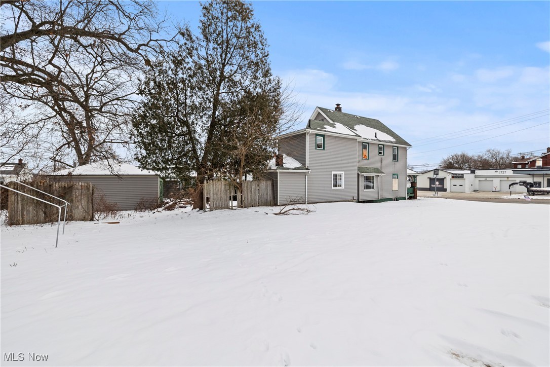 1726 Mahoning Avenue, Youngstown, Ohio image 5