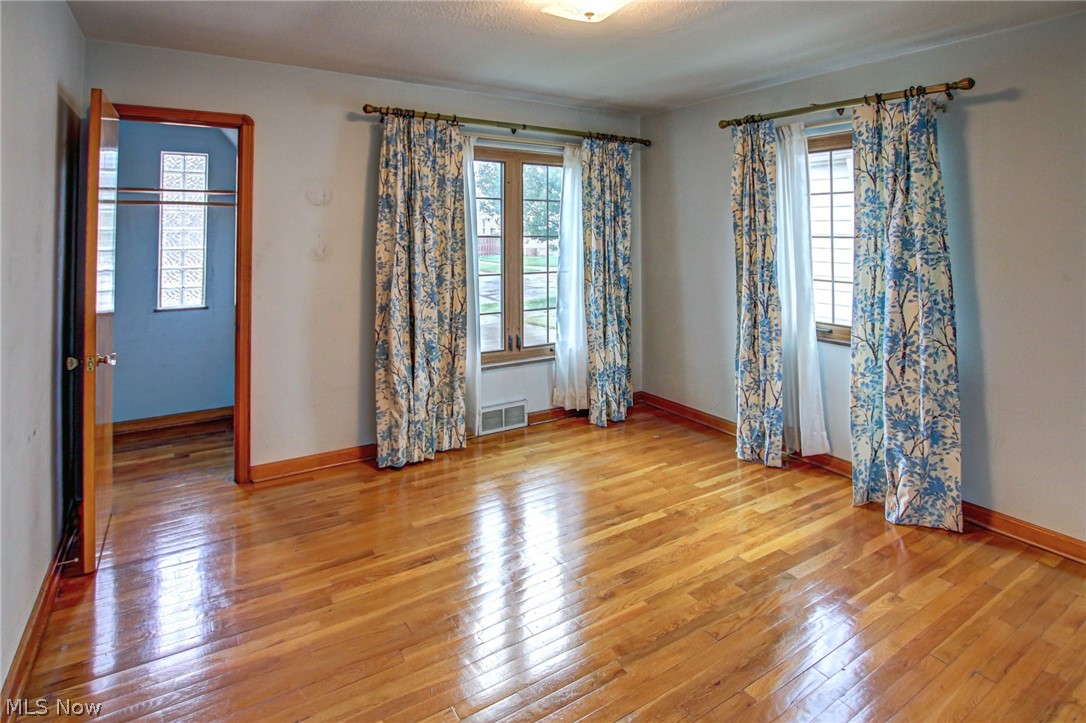 Ridgewood 02 - Residential