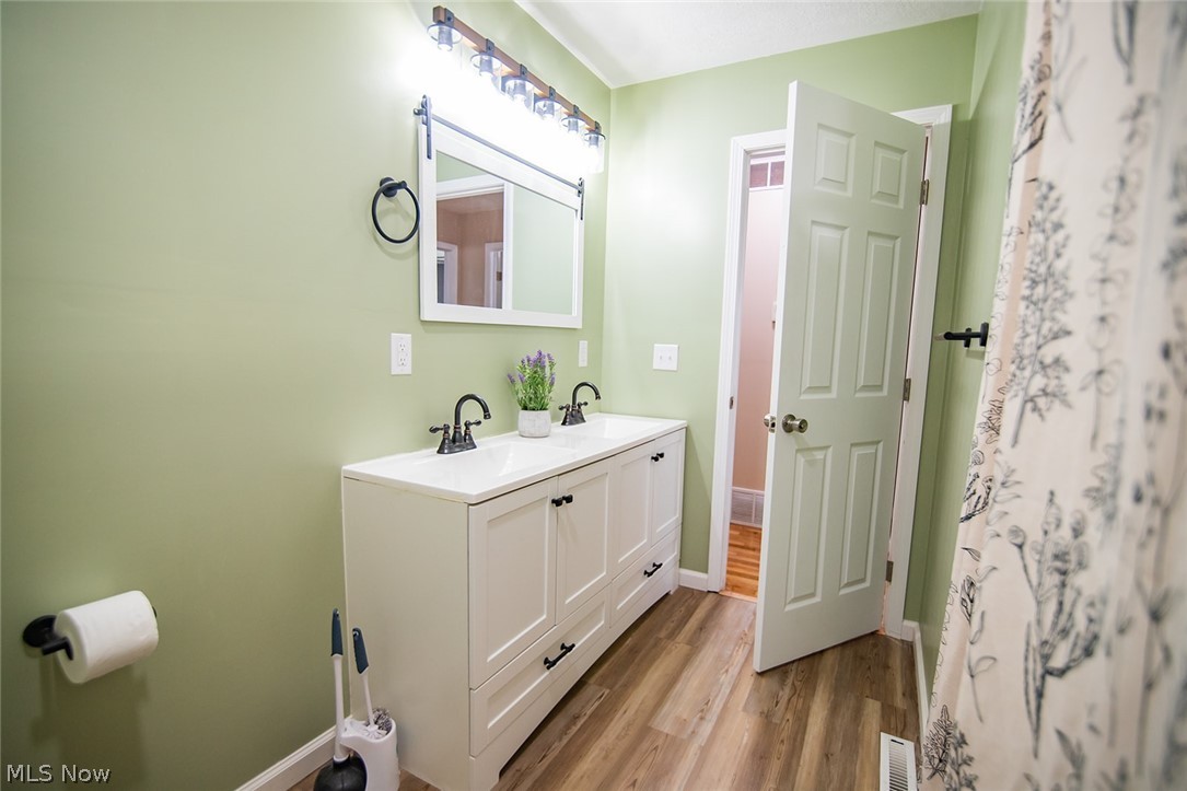 Greenland Adn - Residential