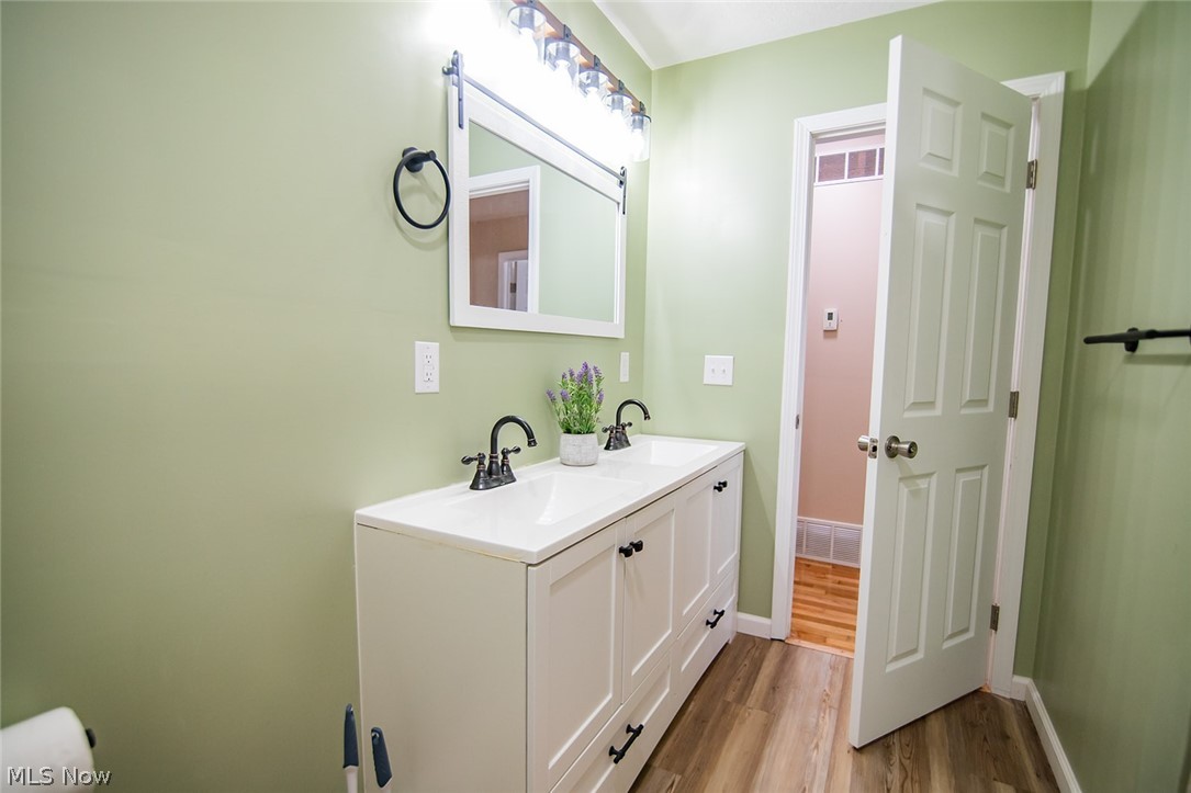 Greenland Adn - Residential