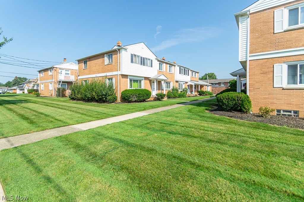 Clarkwood Condo 02 - Residential
