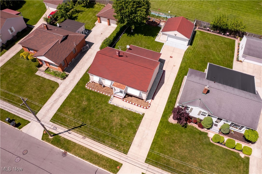 10450 Fairlawn Drive, Parma, Ohio image 2