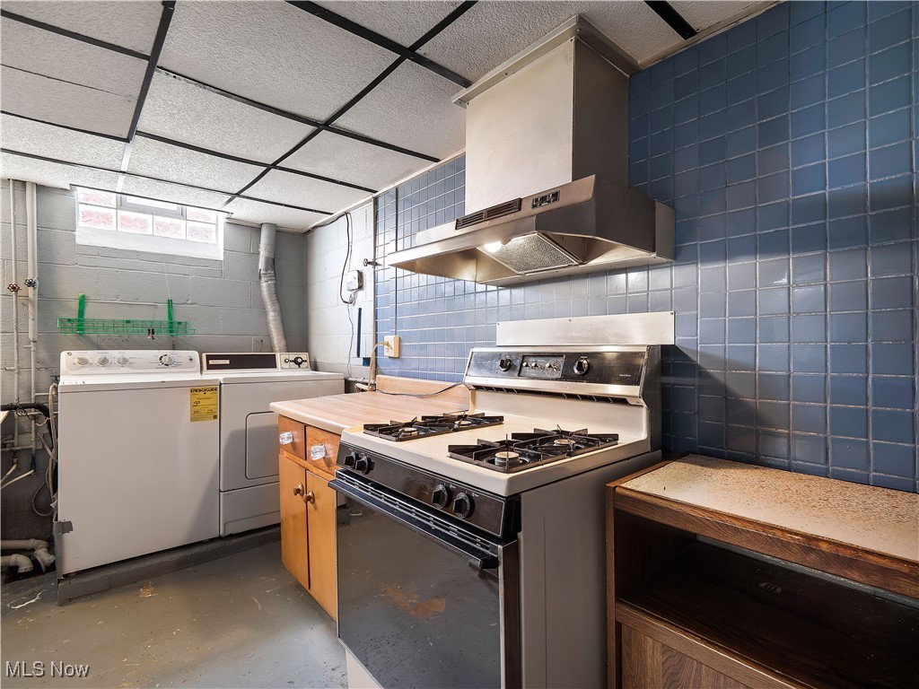 10450 Fairlawn Drive, Parma, Ohio image 26