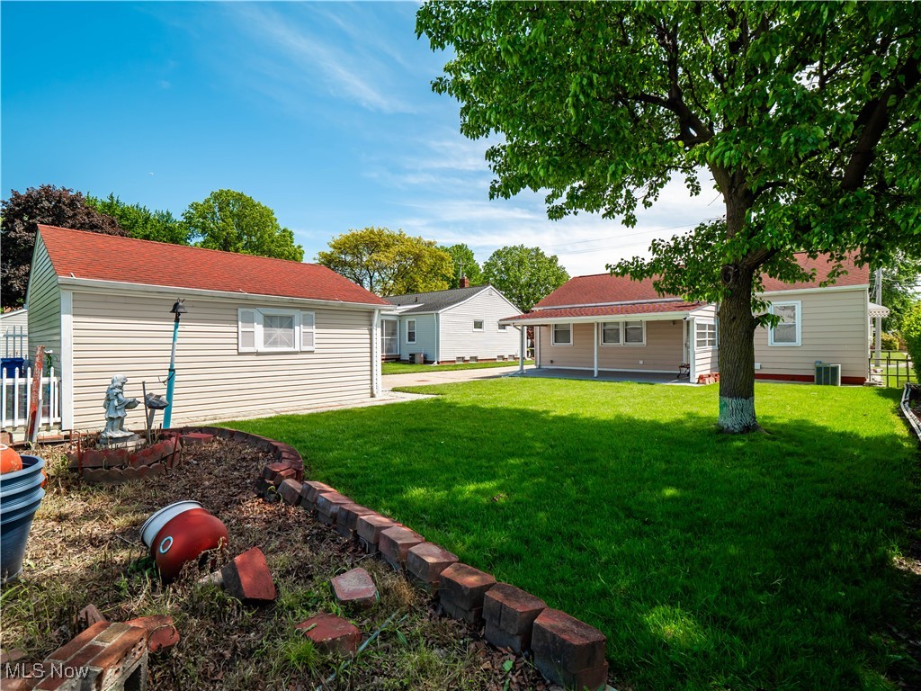 10450 Fairlawn Drive, Parma, Ohio image 29
