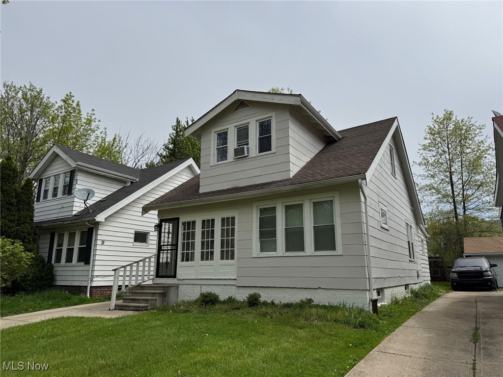 341 E 246th Street, Euclid, Ohio image 3