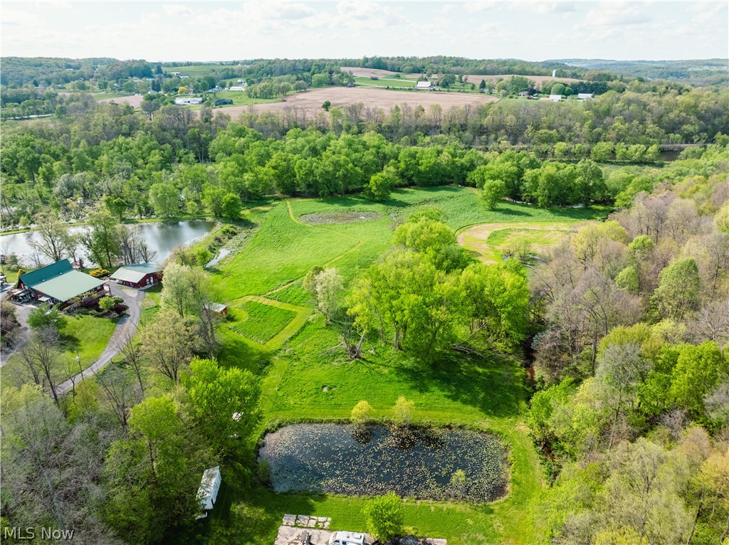 8480 Possum Hollow Road NW
