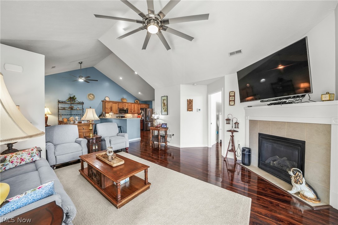 Boulder Crk Condo Bldg 21 - Residential