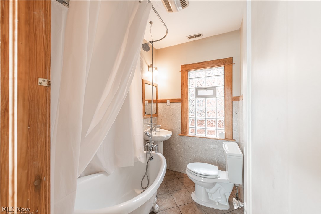 University View Condo - Residential