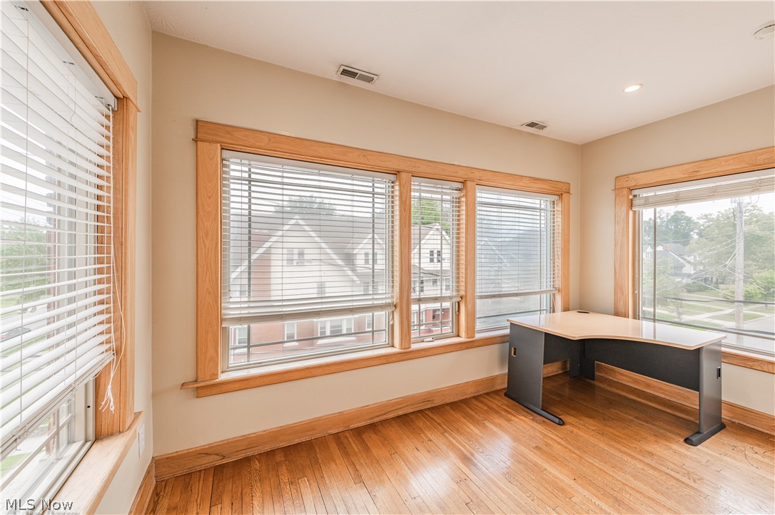 University View Condo - Residential