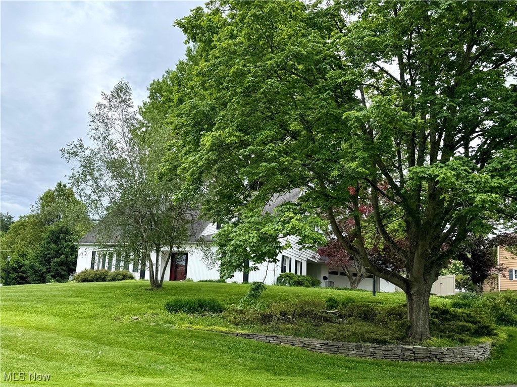 1691 Knob Hill Drive, Coshocton, Ohio image 3