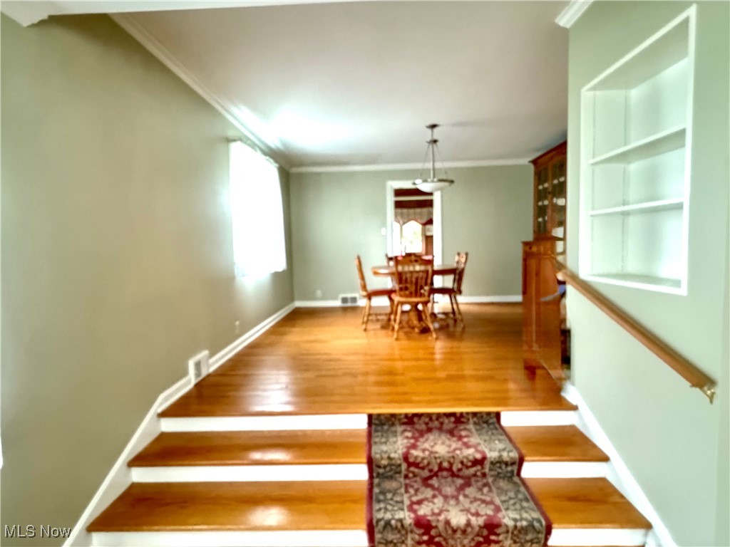 1691 Knob Hill Drive, Coshocton, Ohio image 13