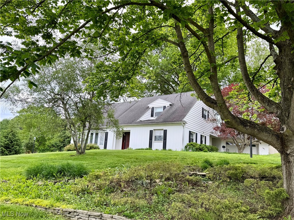 1691 Knob Hill Drive, Coshocton, Ohio image 4