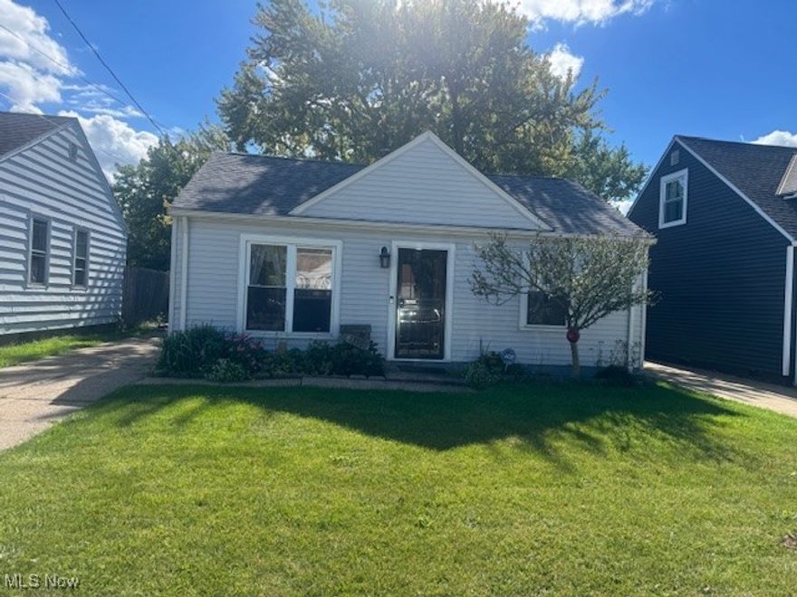 Well-maintained 3-bedroom ranch with new roof, updated kitchen, and new central air/HVAC. Features a 2-car garage, fully fenced backyard, and all appliances included.