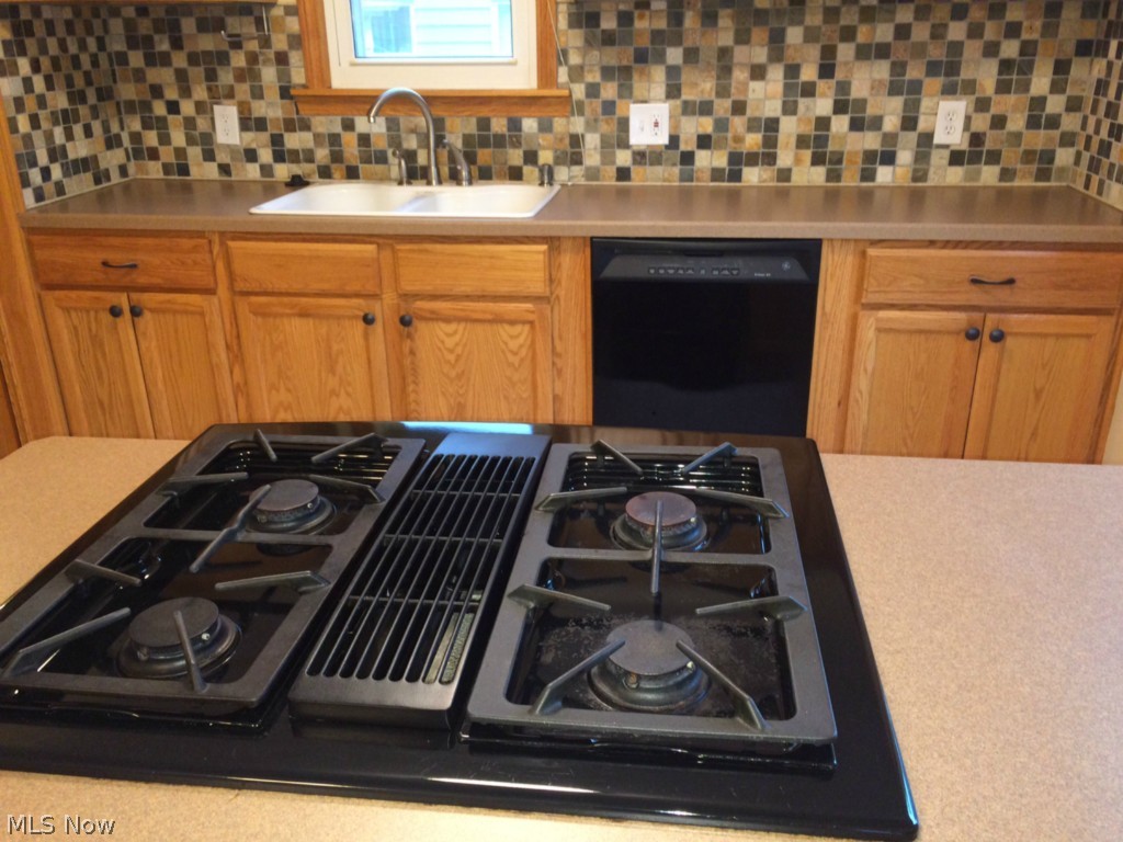 Lyndhurst Mdws 04 - Residential