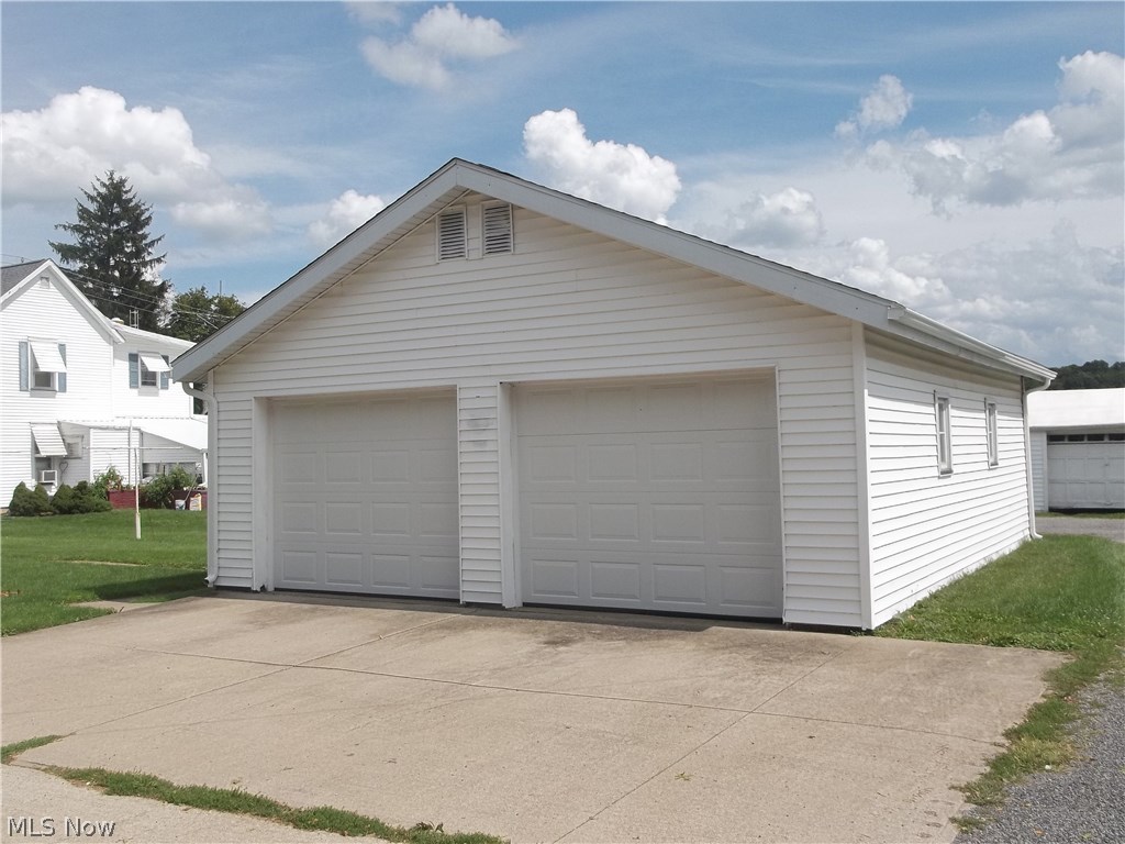 Stoutts Add - Residential