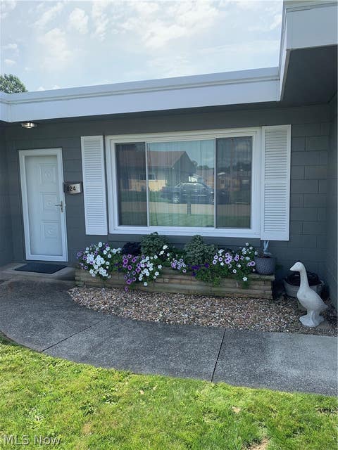 Tiny photo for 824 Hardesty Avenue NW, New Philadelphia, OH 44663 (MLS # 5239100)