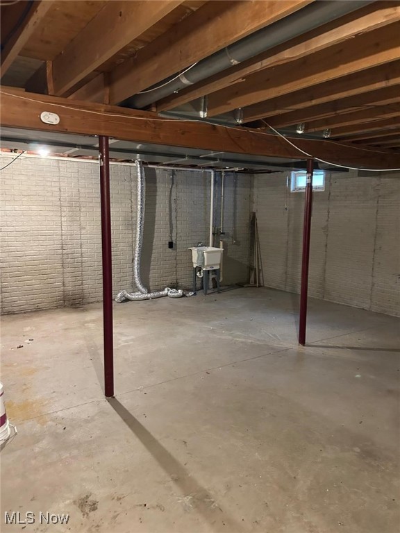 Lorenz Sandas 02 - Residential Lease