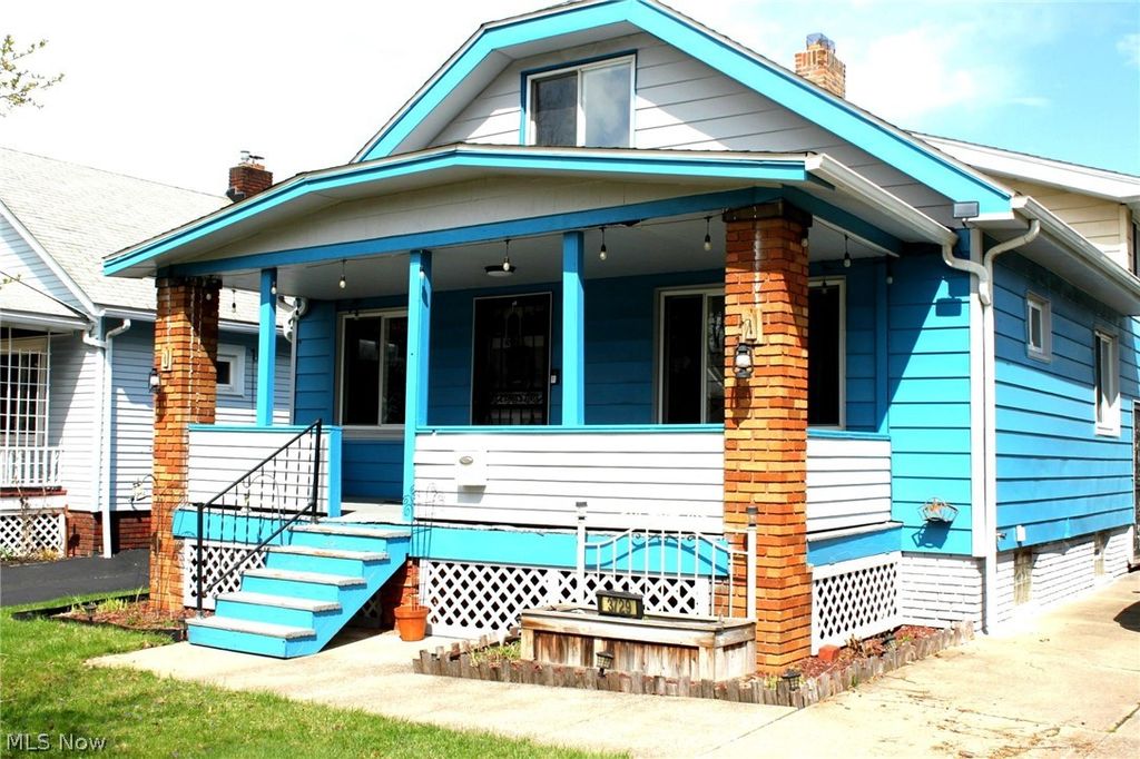 Photo of 3729 W 128th Street, Cleveland, OH 44111 (MLS # 5199579)