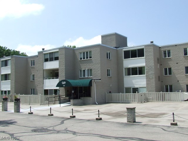 Whispering Heights - Residential