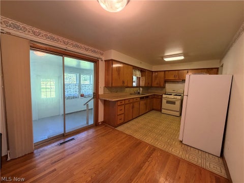 Tiny photo for 40 N West ST, Columbiana, OH 44408 (MLS # 5240594)