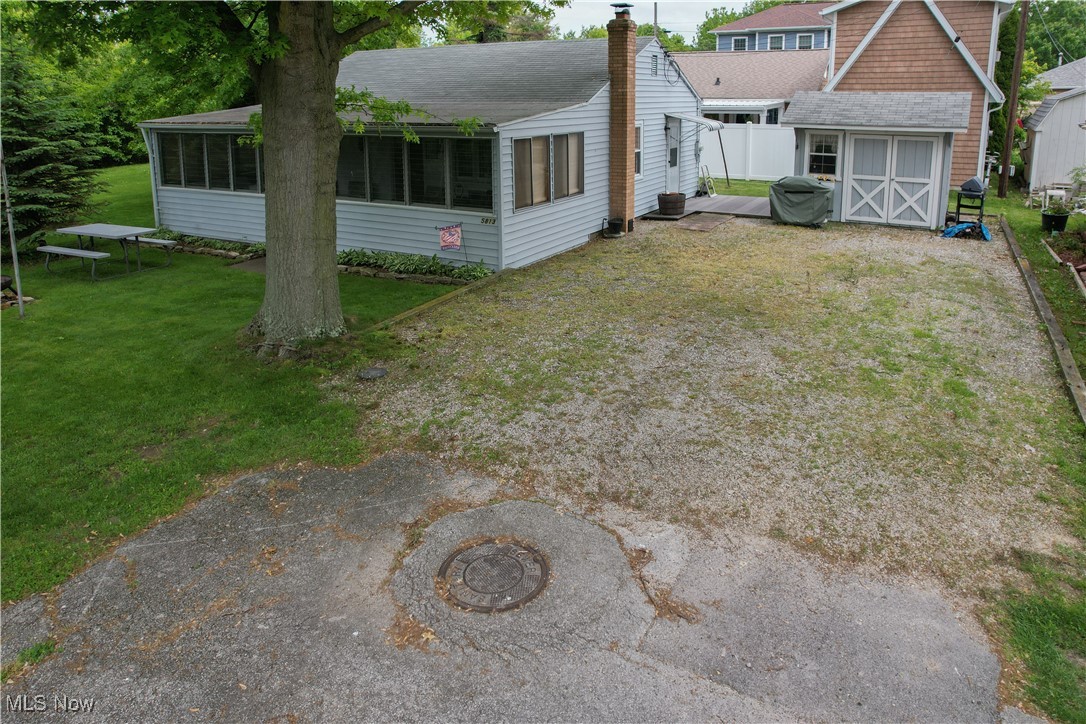 5813 E Gordon Shore Drive, Port Clinton, Ohio image 24