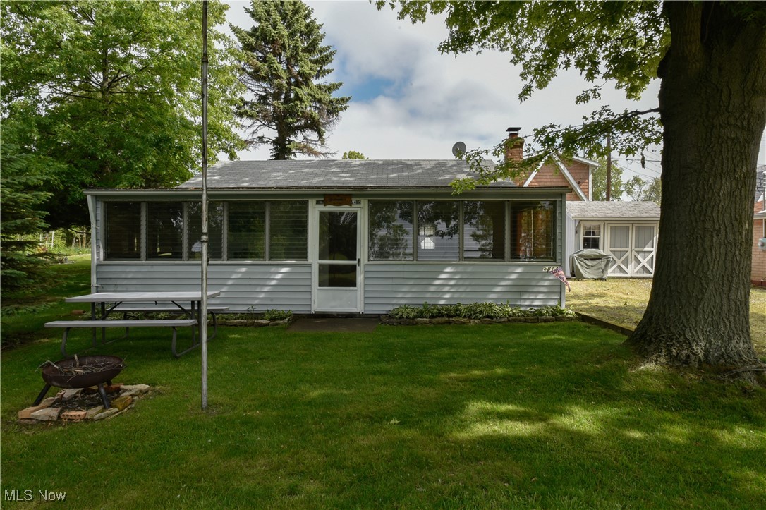 5813 E Gordon Shore Drive, Port Clinton, Ohio image 1