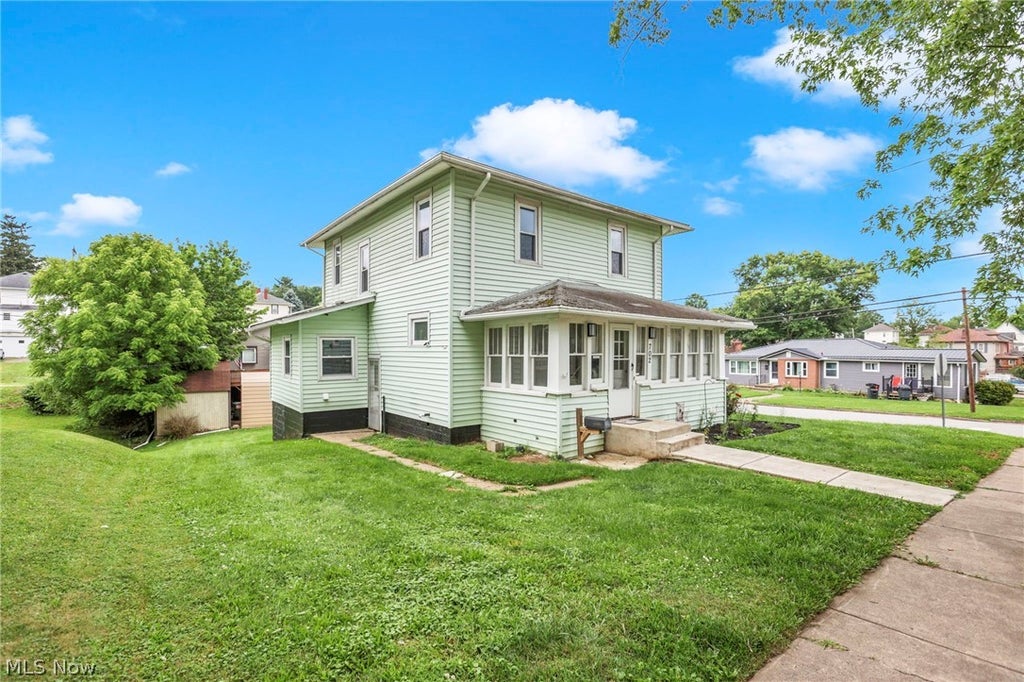 Photo of 702 16th Street, Cambridge, OH 43725 (MLS # 5221963)