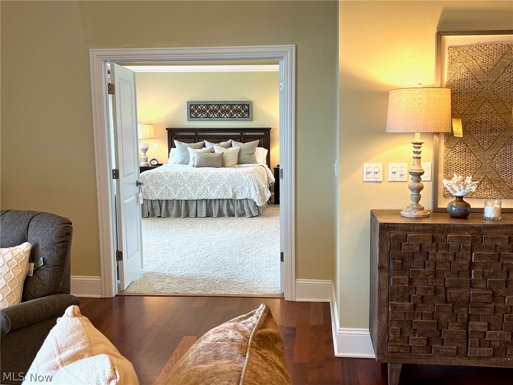 Lake Erie Lake Condo - Residential