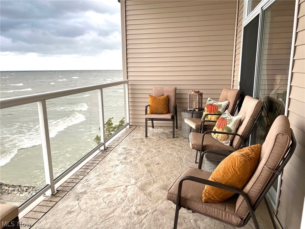 Lake Erie Lake Condo - Residential
