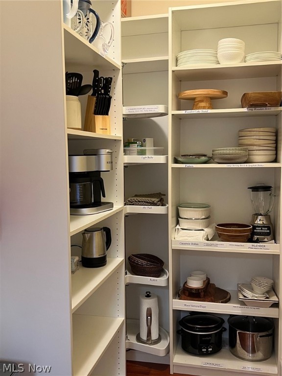 Lake Erie Lake Condo - Residential