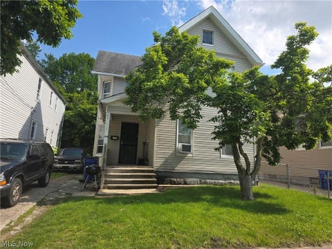 Homes For Sale - 6408 Carl Avenue<br/> Cuyahoga County, Cleveland, OH 44103