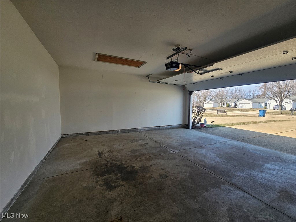6807 Bellflower Court, Mentor, Ohio image 25