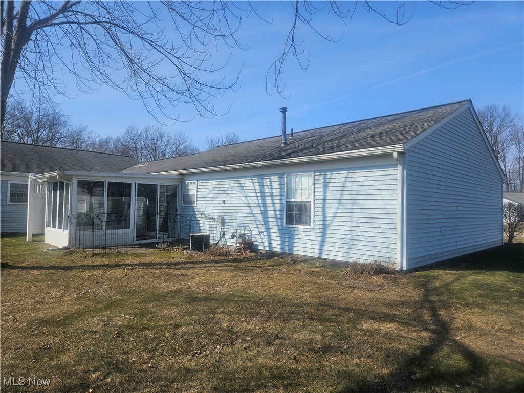 6807 Bellflower Court, Mentor, Ohio image 4