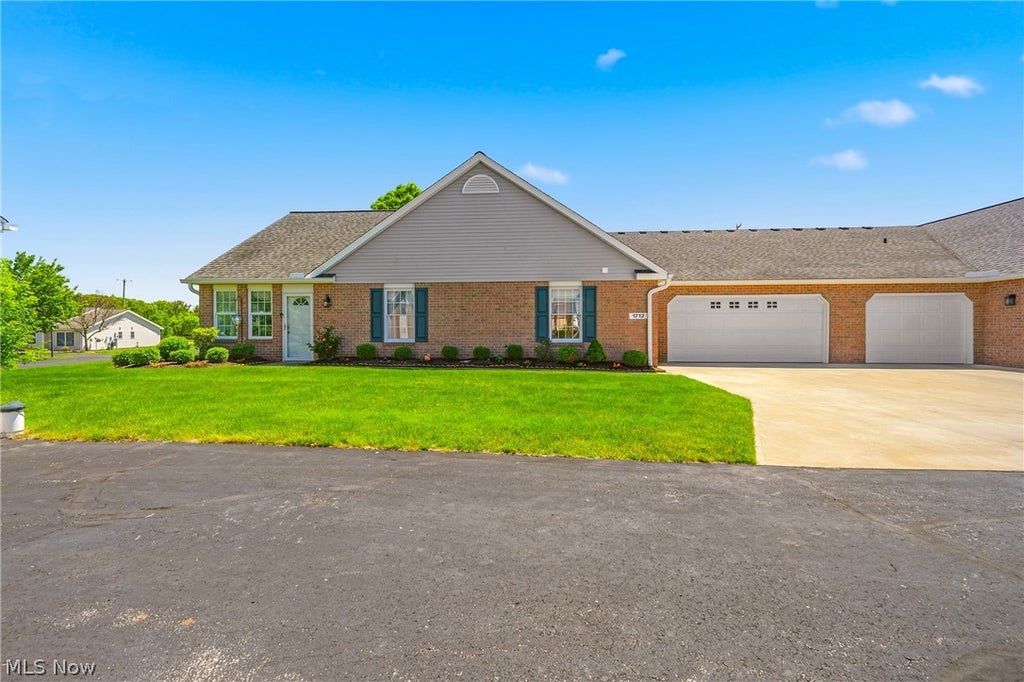 Photo of 1712 Sonora Street NW, Uniontown, OH 44685 (MLS # 5215479)