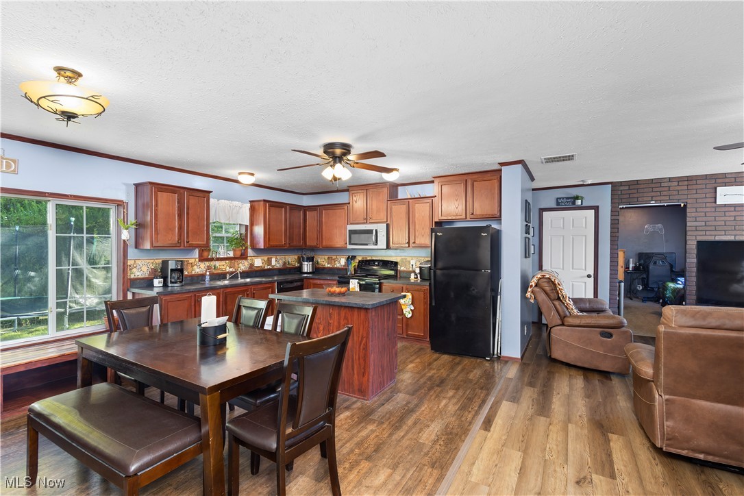 Village/Calais - Residential