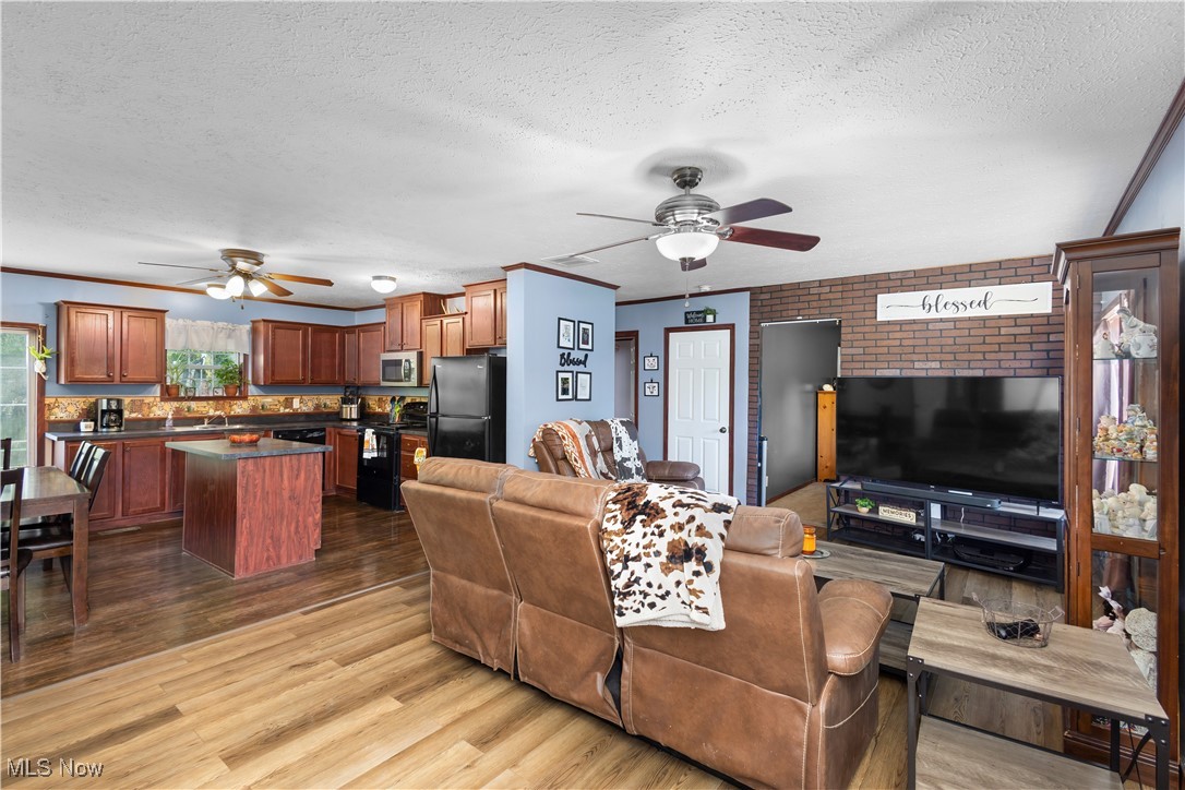 Village/Calais - Residential