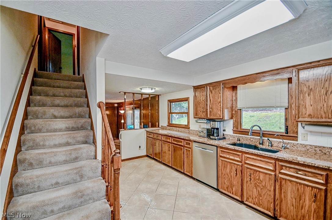 Scenic Wonderland Hills - Residential