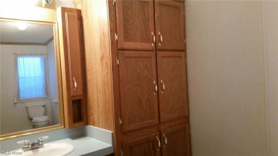 Lakeview 04 - Residential Lease