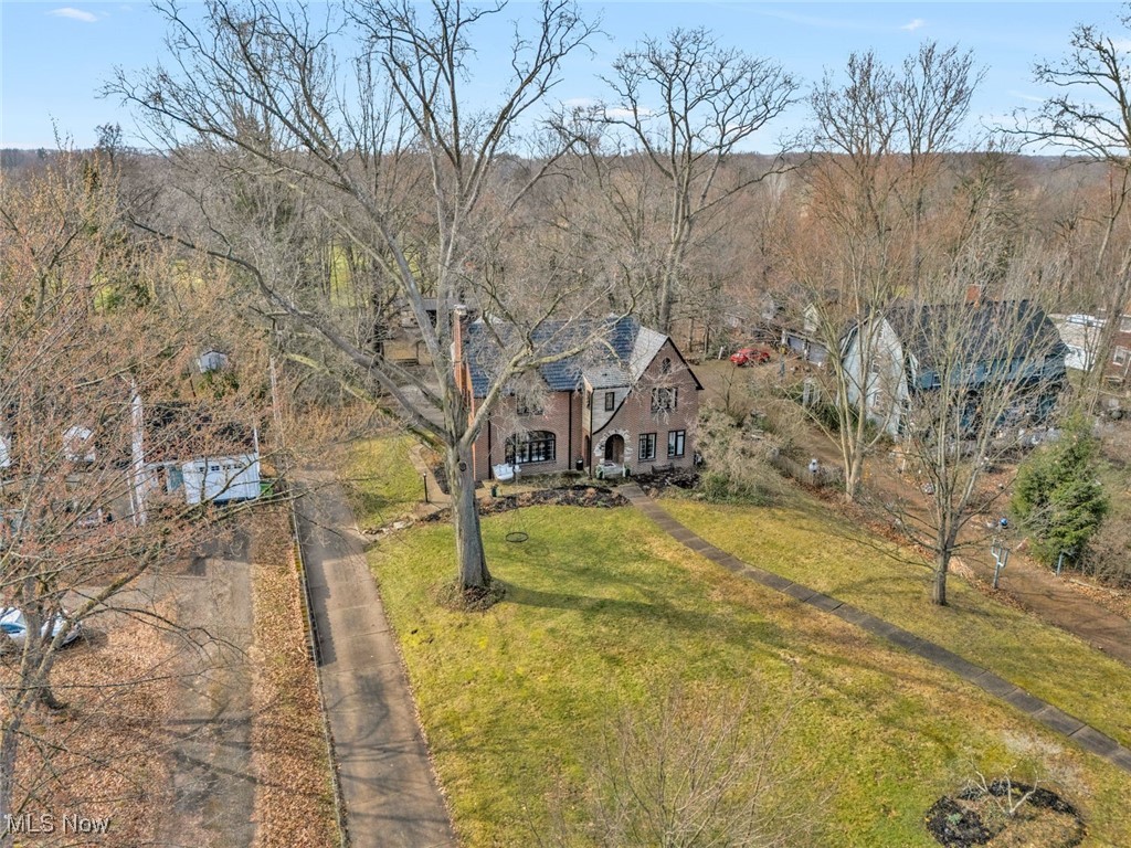 555 E Milton Street, Alliance, Ohio image 2